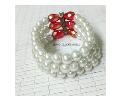 White pearl with Red crystals Bracelet